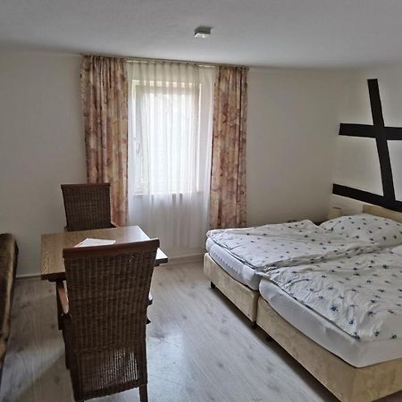 Zum Schwarzen Adler Hotell Mainberg Exteriör bild